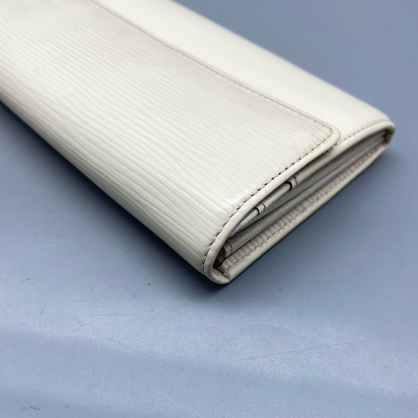 Louis Vuitton White