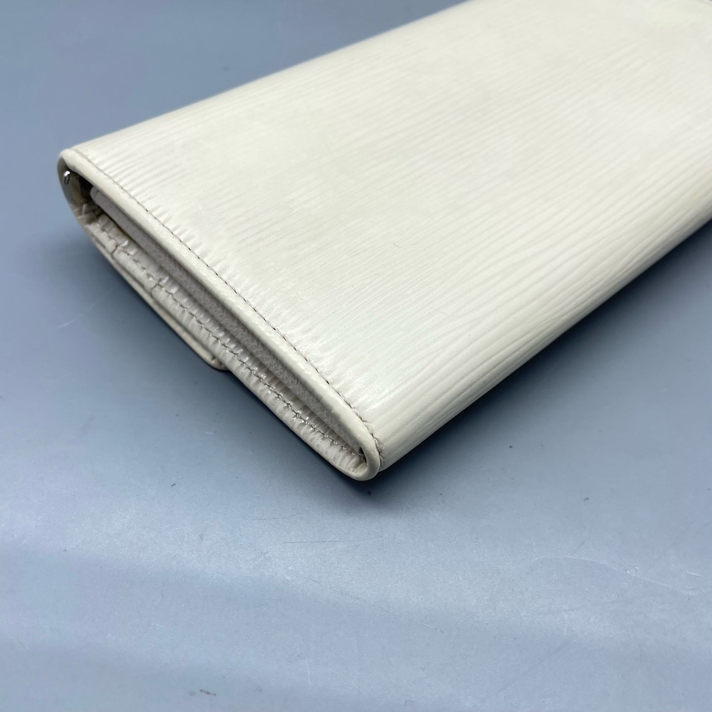 Louis Vuitton White