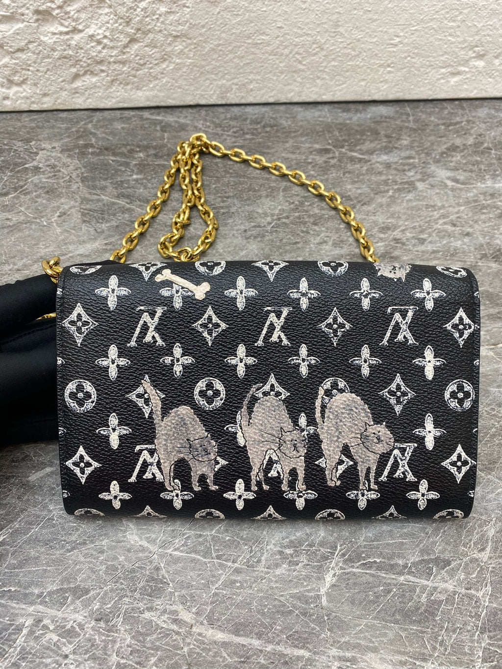Louis Vuitton Crossbody