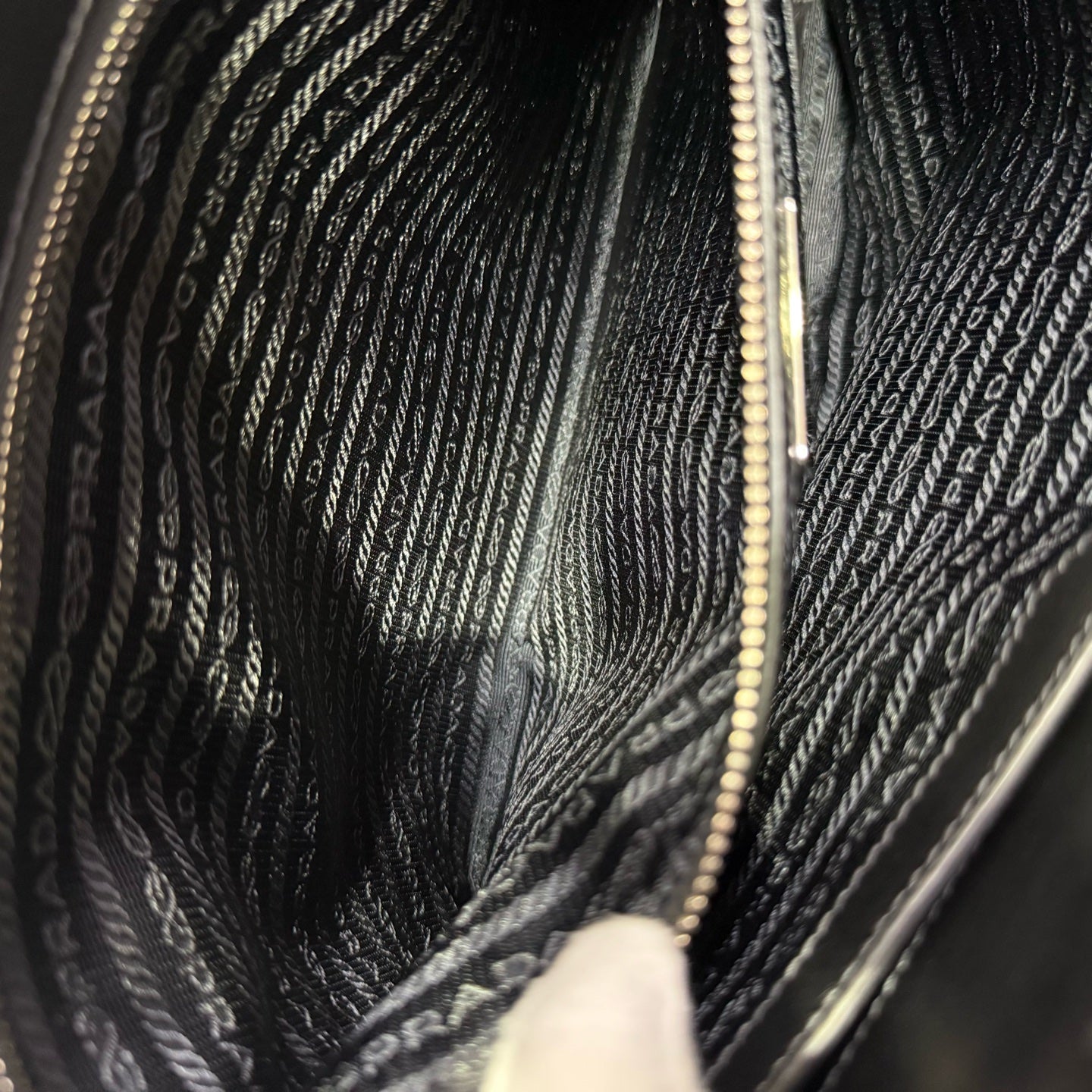Prada Black Crossbody 2VE3689Z2F0632VOWR