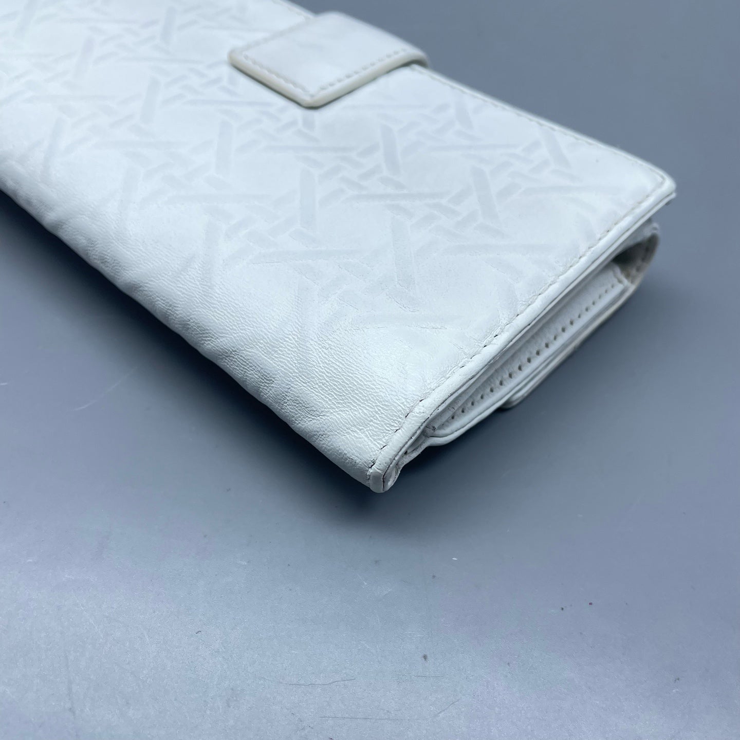 Dior White