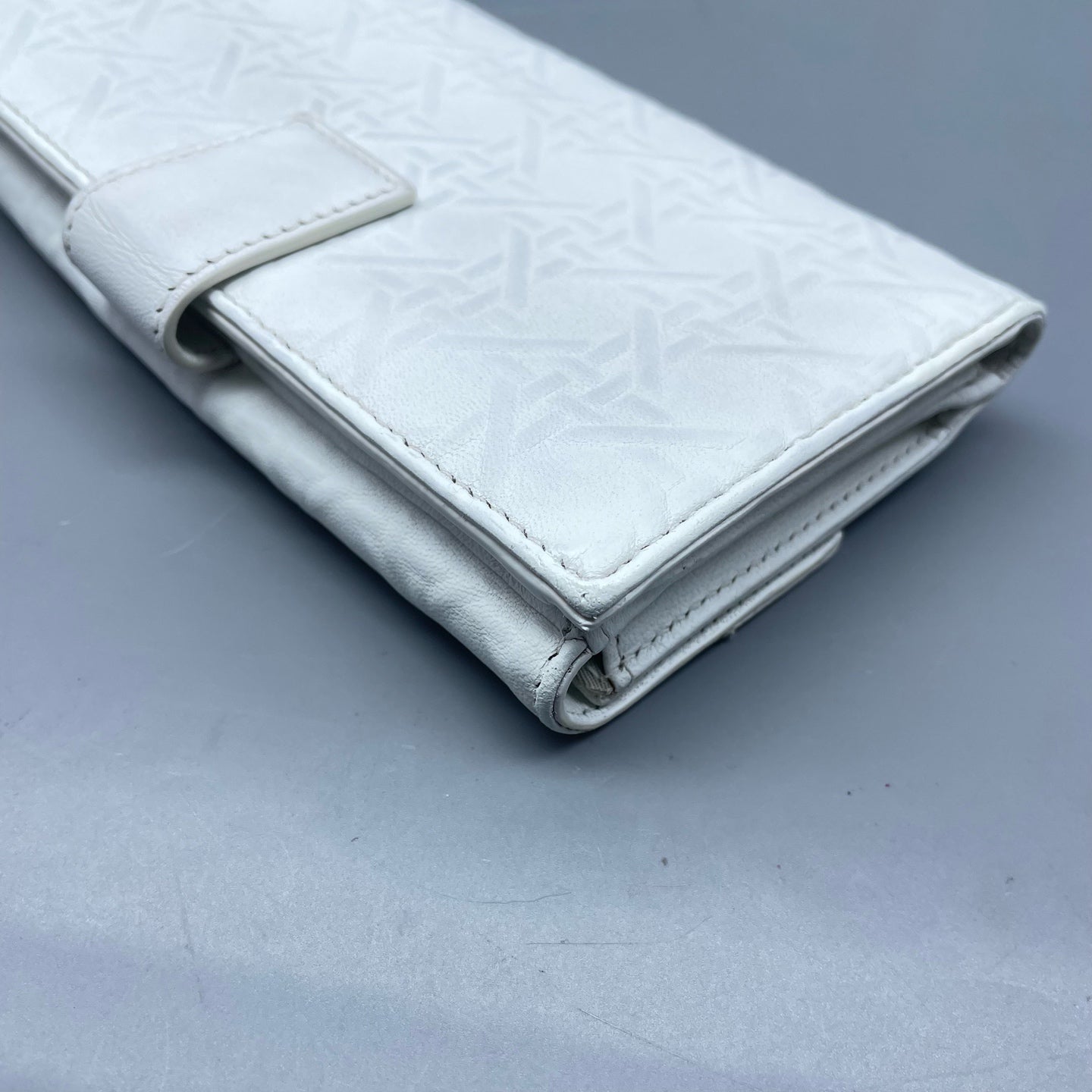 Dior White
