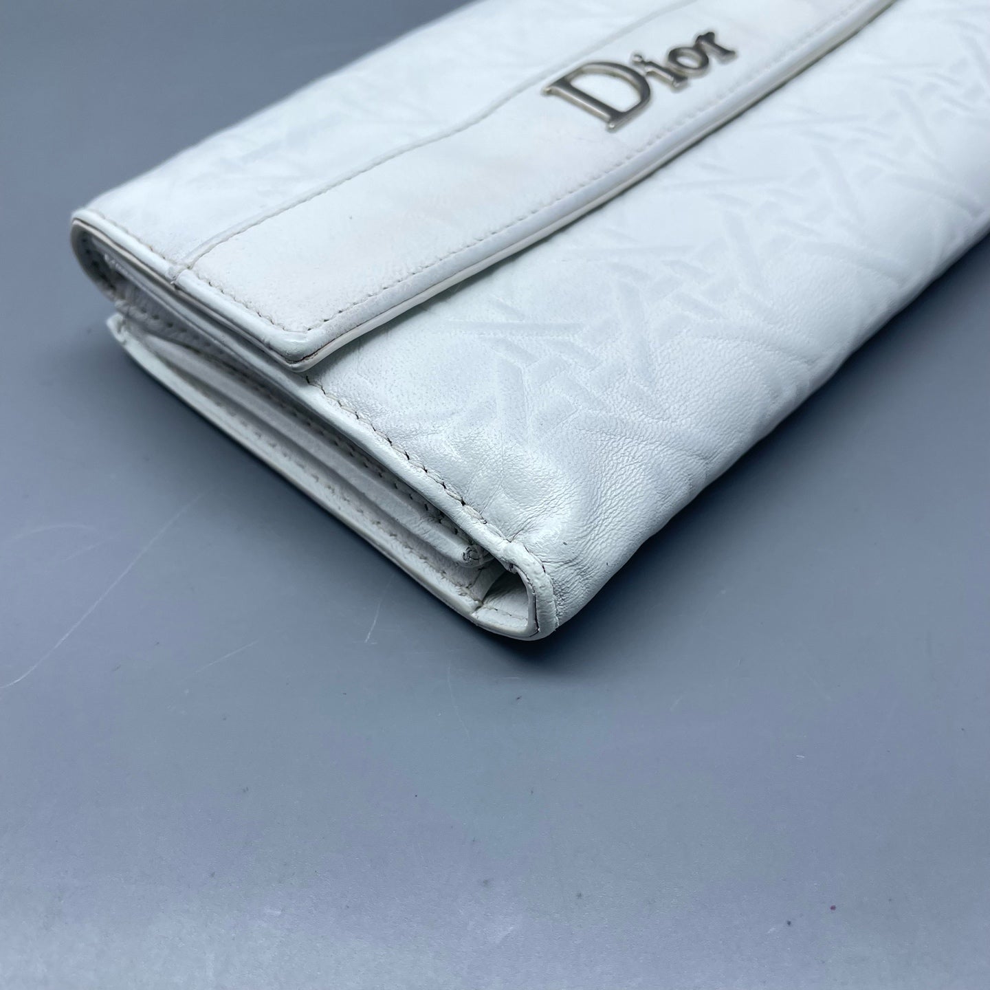 Dior White