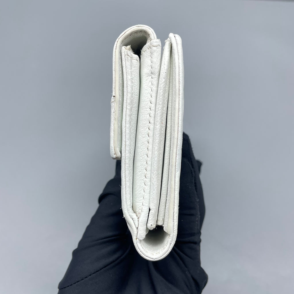 Dior White