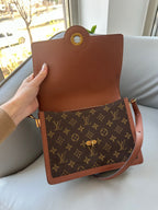 Louis Vuitton Messenger Bag