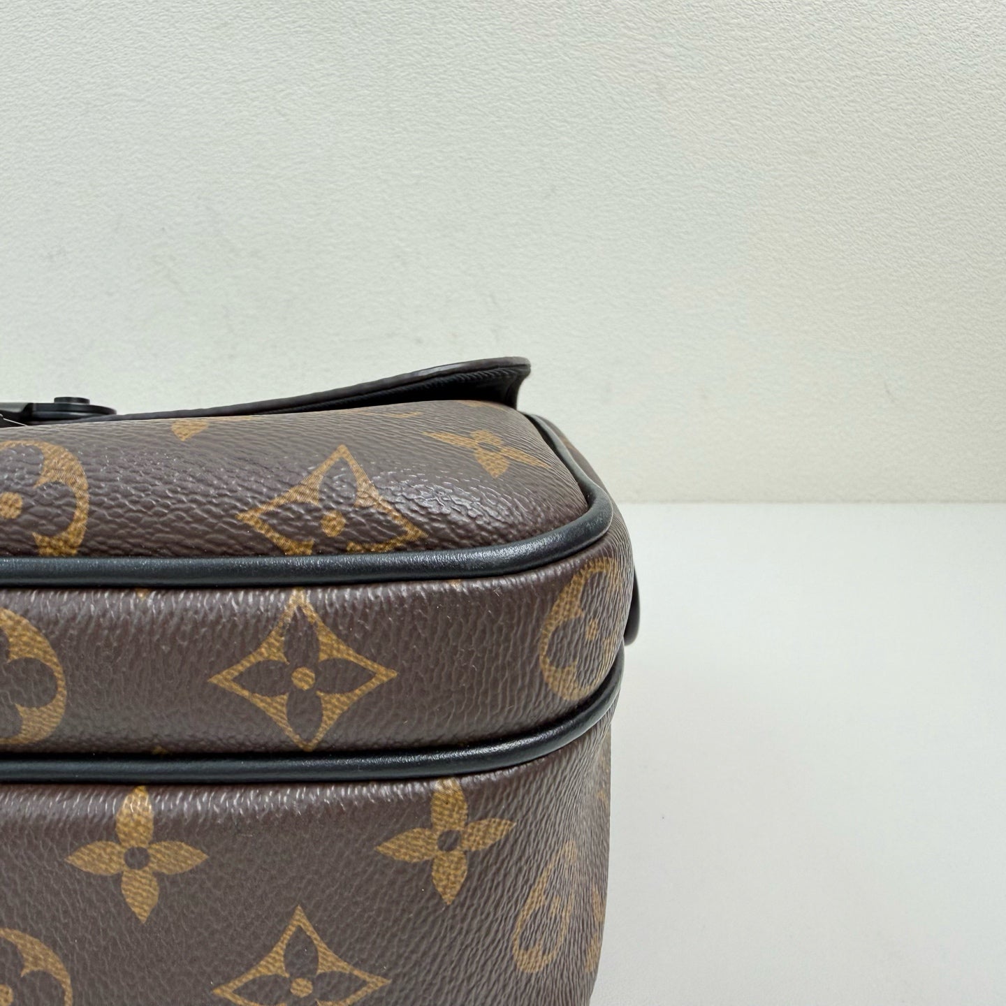 Louis Vuitton S Lock Canvas Brown Crossbody