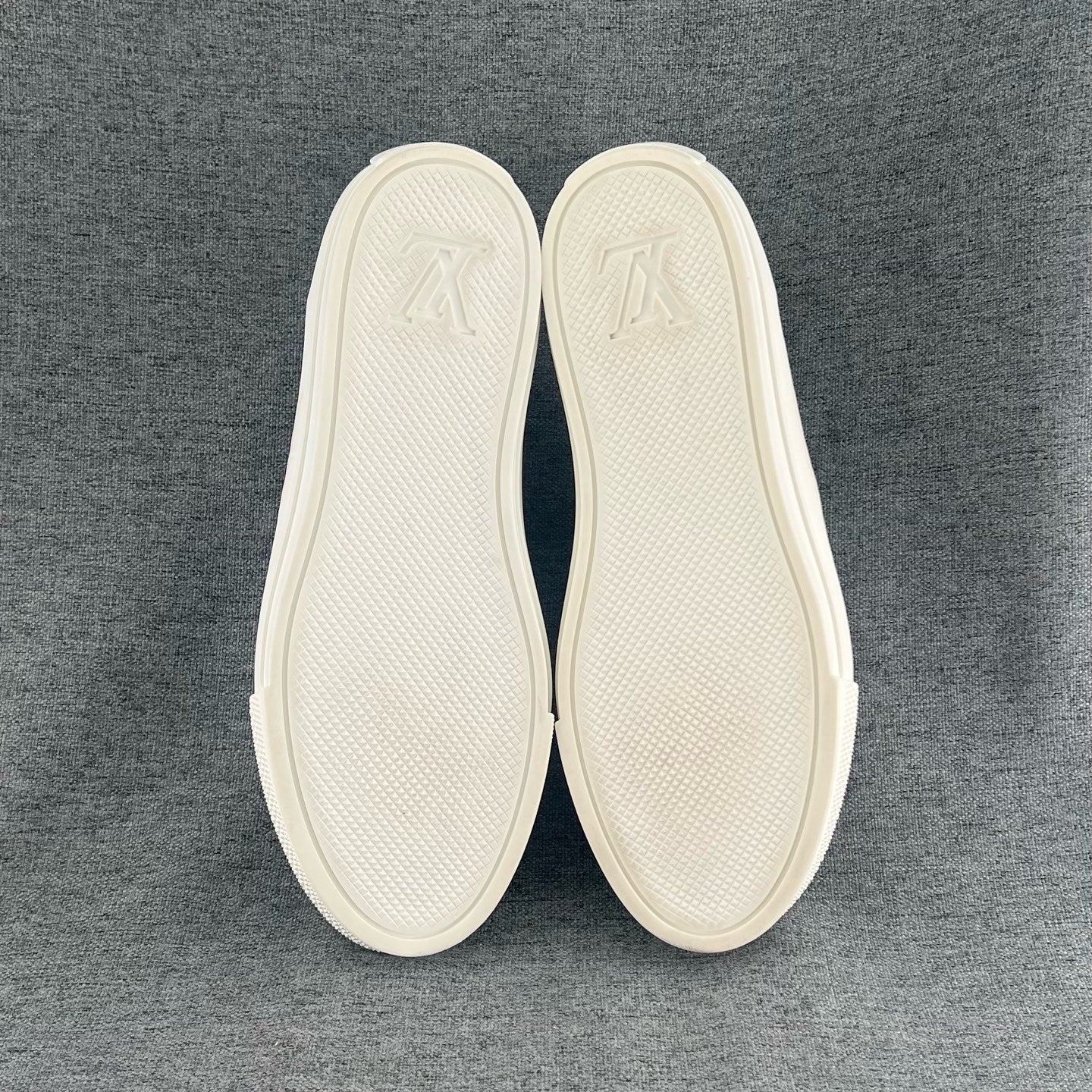 Louis Vuitton Canvas