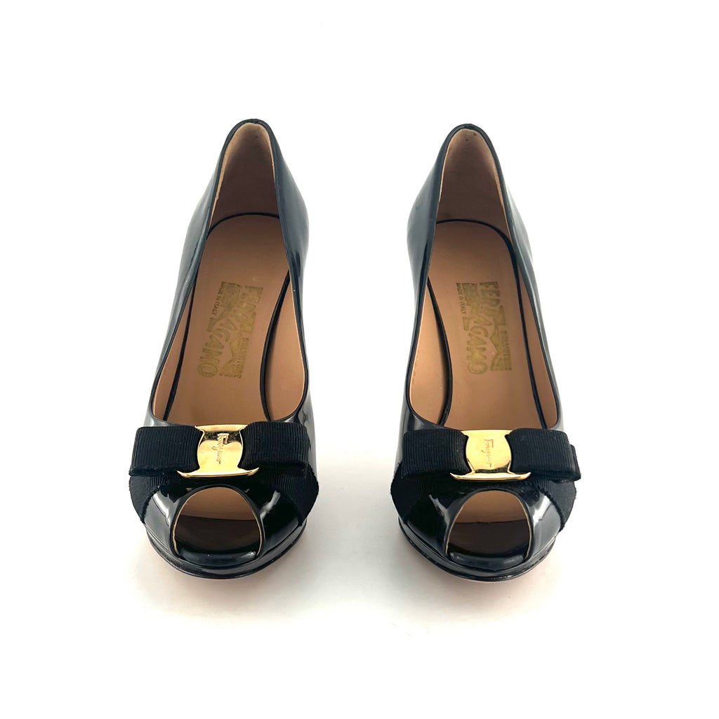 Burberry Metal Black High heels