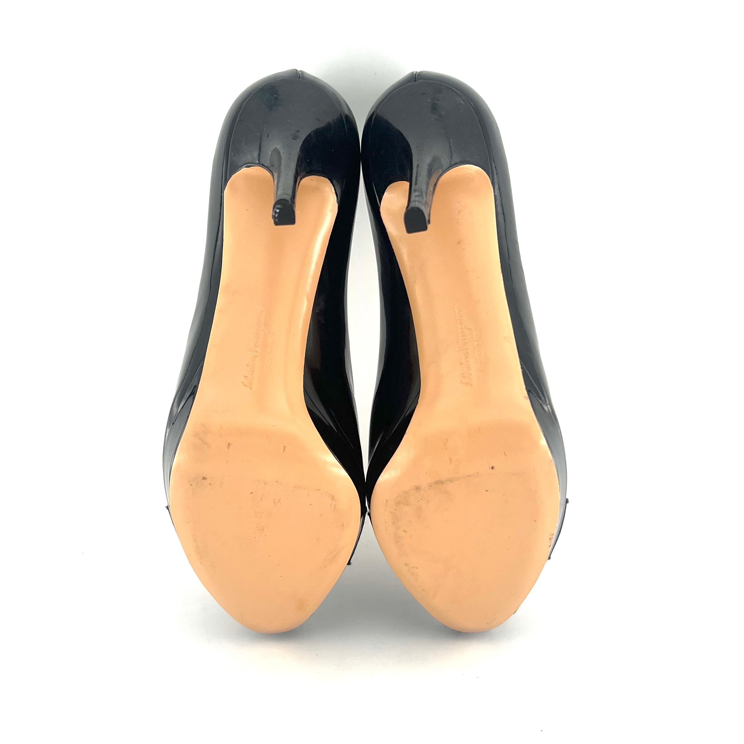 Burberry Metal Black High heels