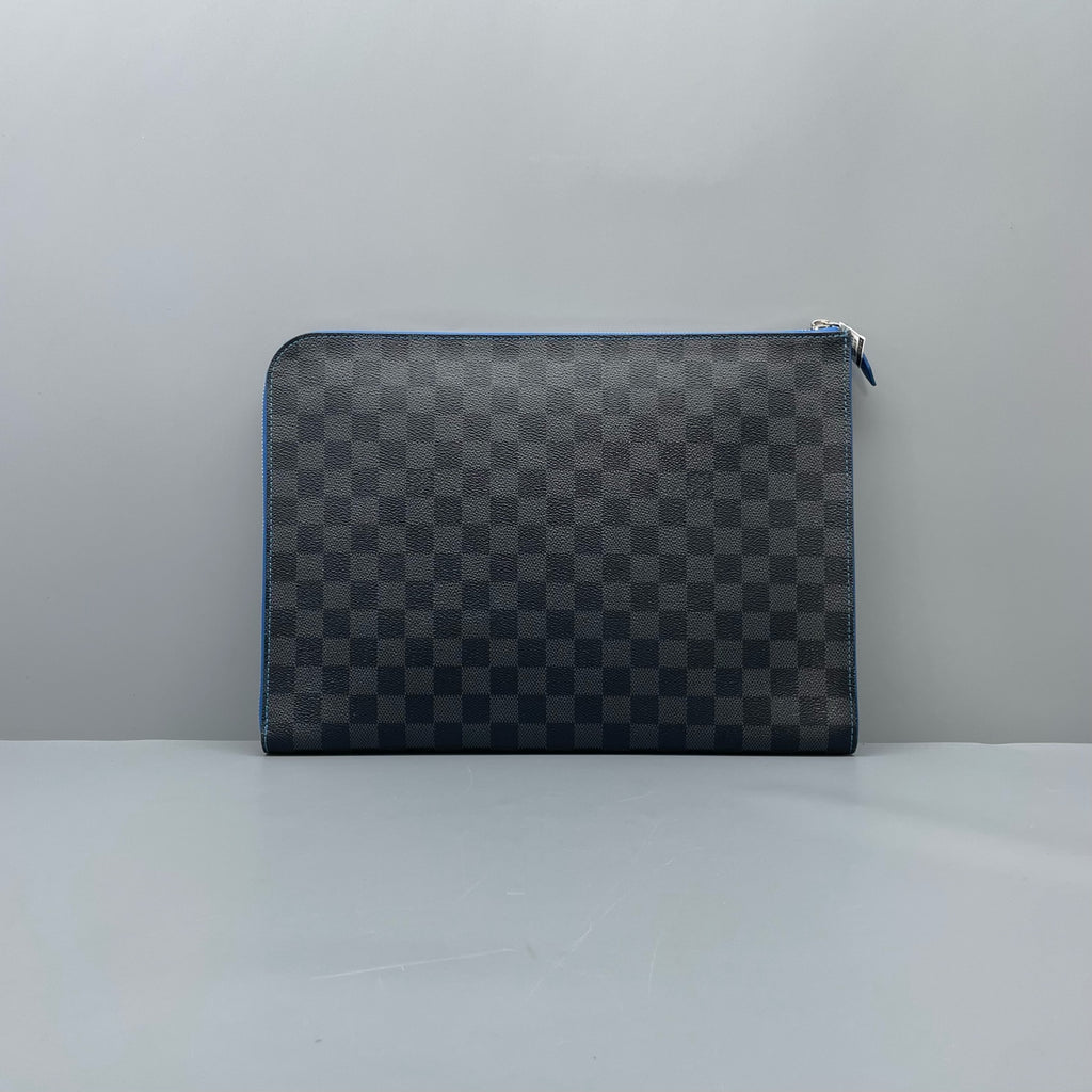 Louis Vuitton Clutch