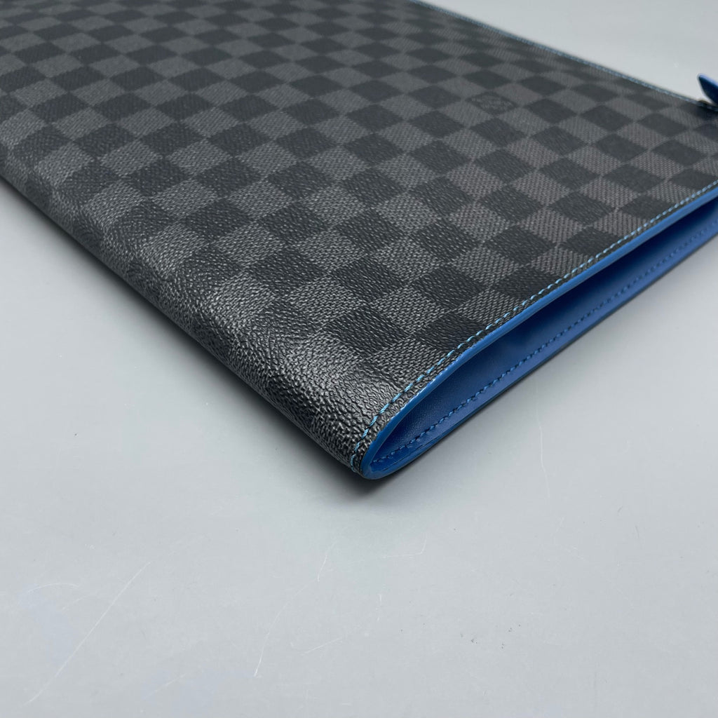 Louis Vuitton Clutch