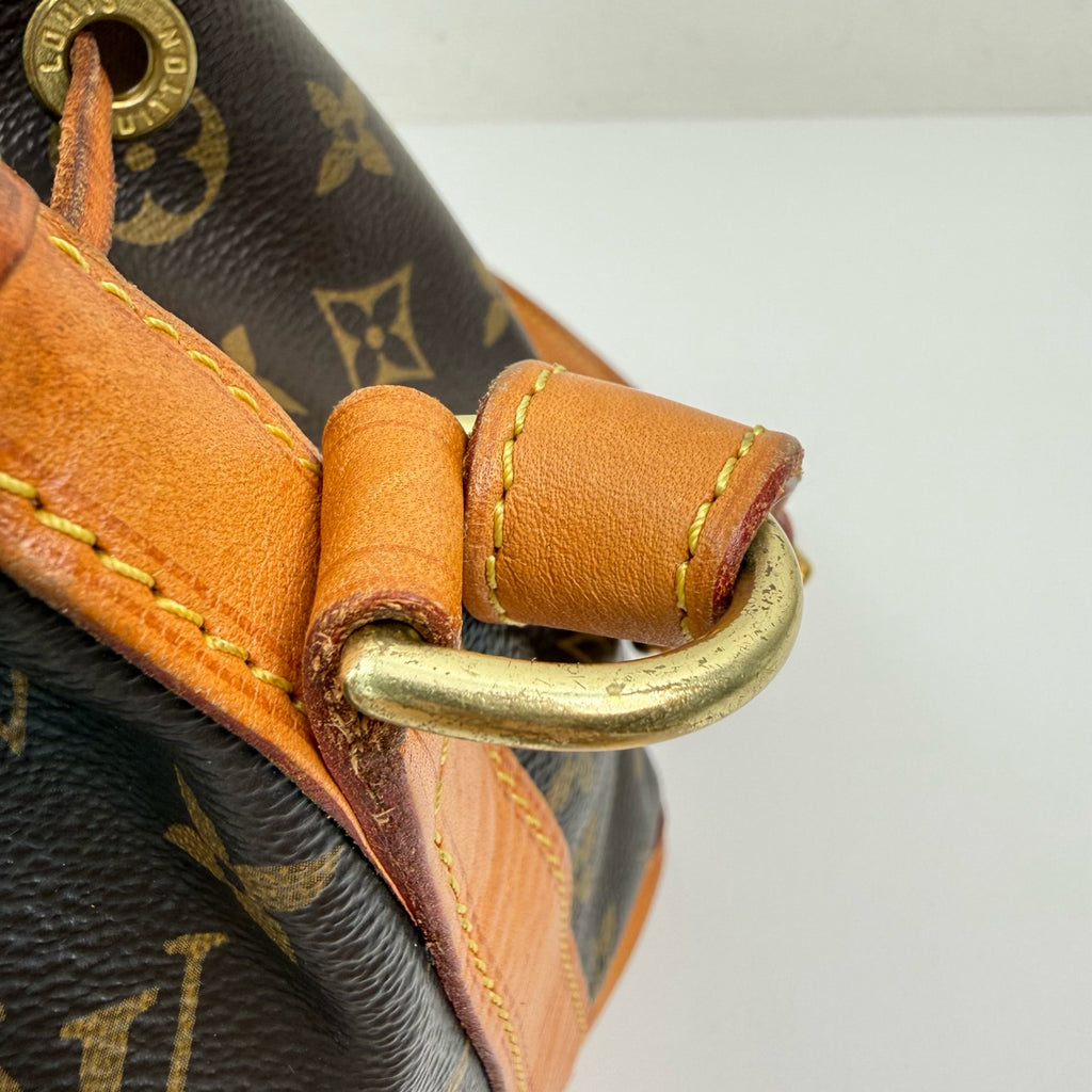 Louis Vuitton Canvas Brown Bucket & Drawstring Bag
