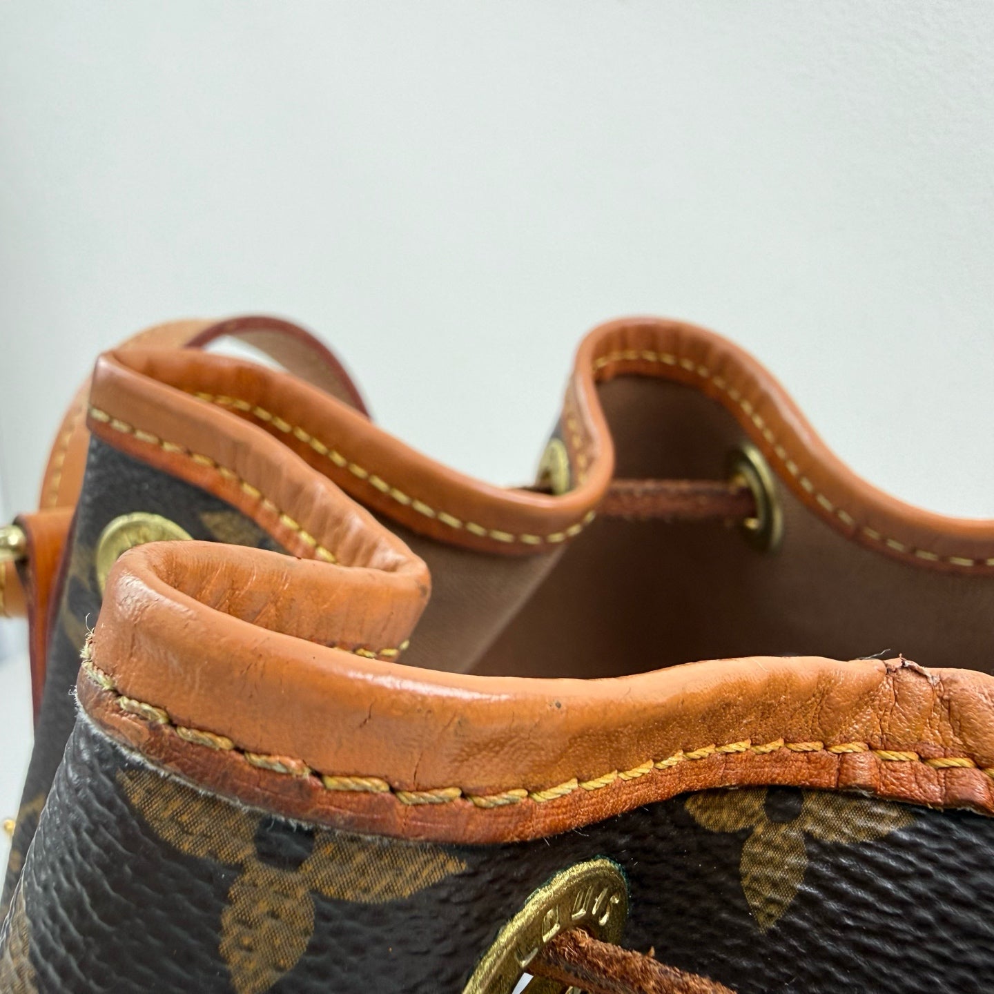 Louis Vuitton Canvas Brown Bucket & Drawstring Bag
