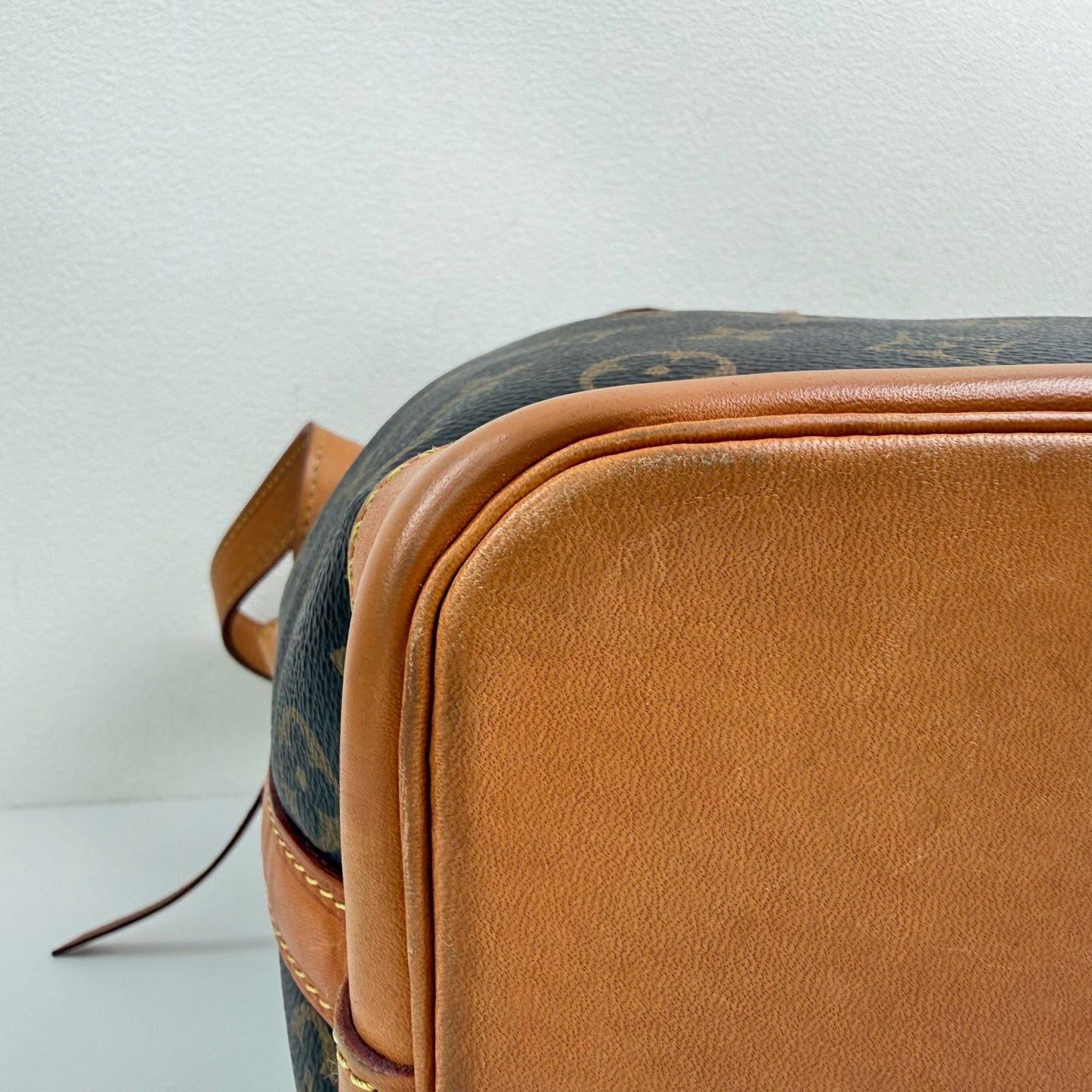 Louis Vuitton Canvas Brown Bucket & Drawstring Bag