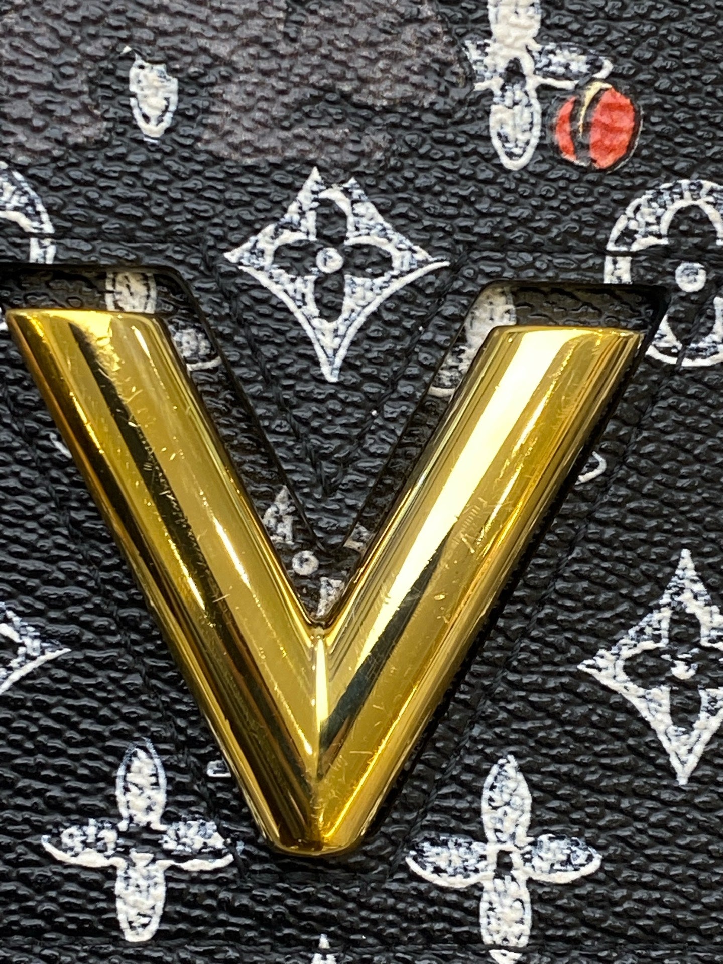 Louis Vuitton Crossbody