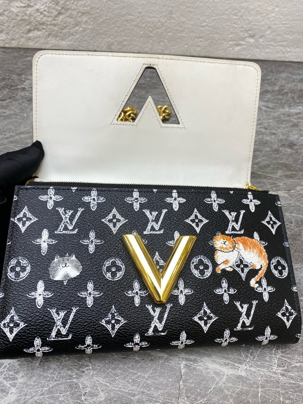 Louis Vuitton Crossbody