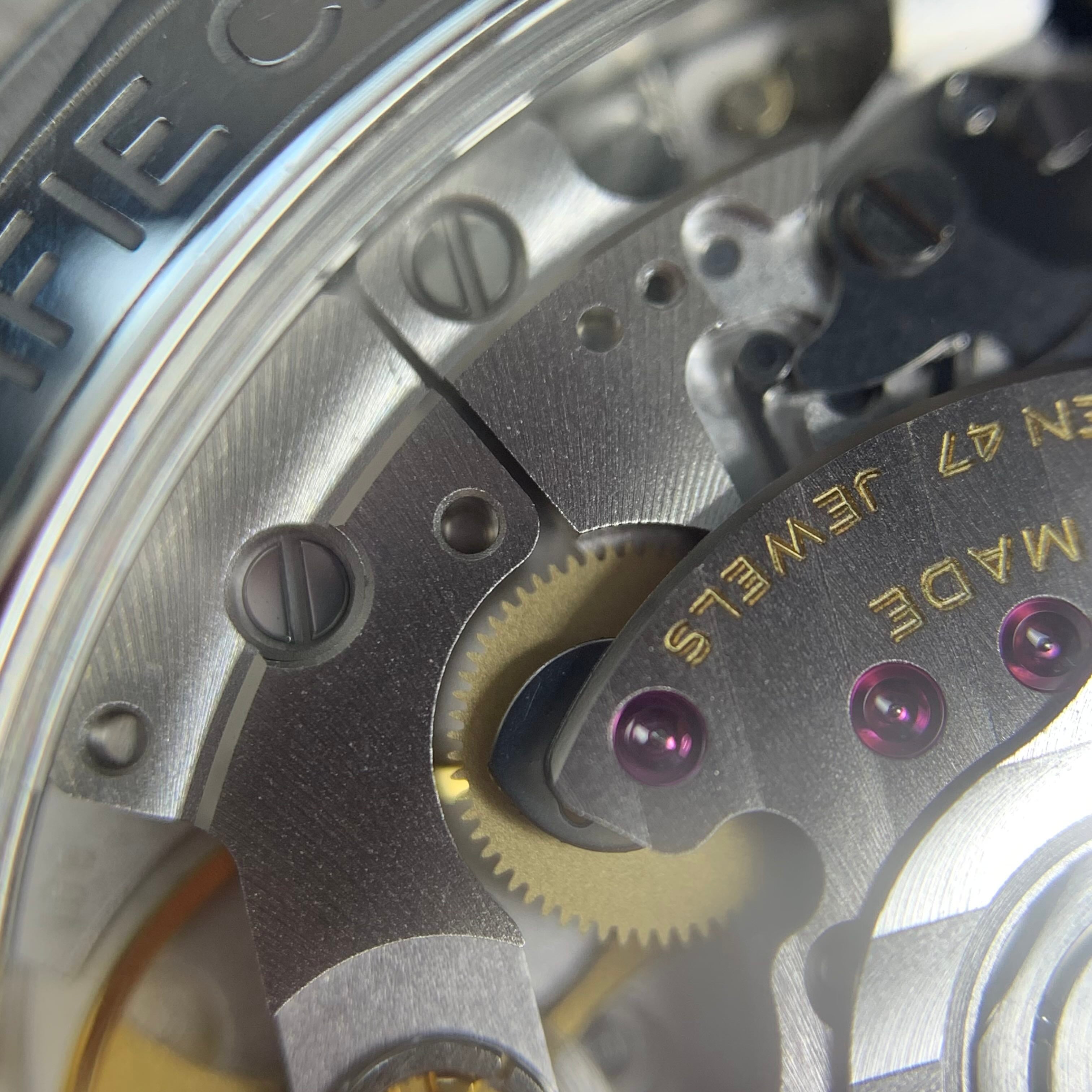 Breitling Chronomat B01 42 mechanical chronograph watch Mechanical watch 42 millimeters PB0134101C1S2