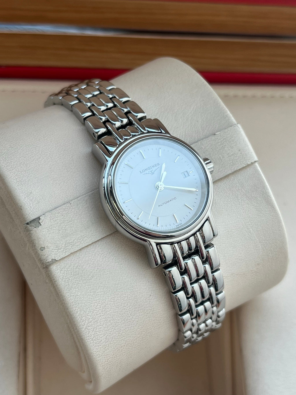 Longines Longines Fashion Collection White Automatic (self-winding) watch 25.50mm L4.321.4.12.6