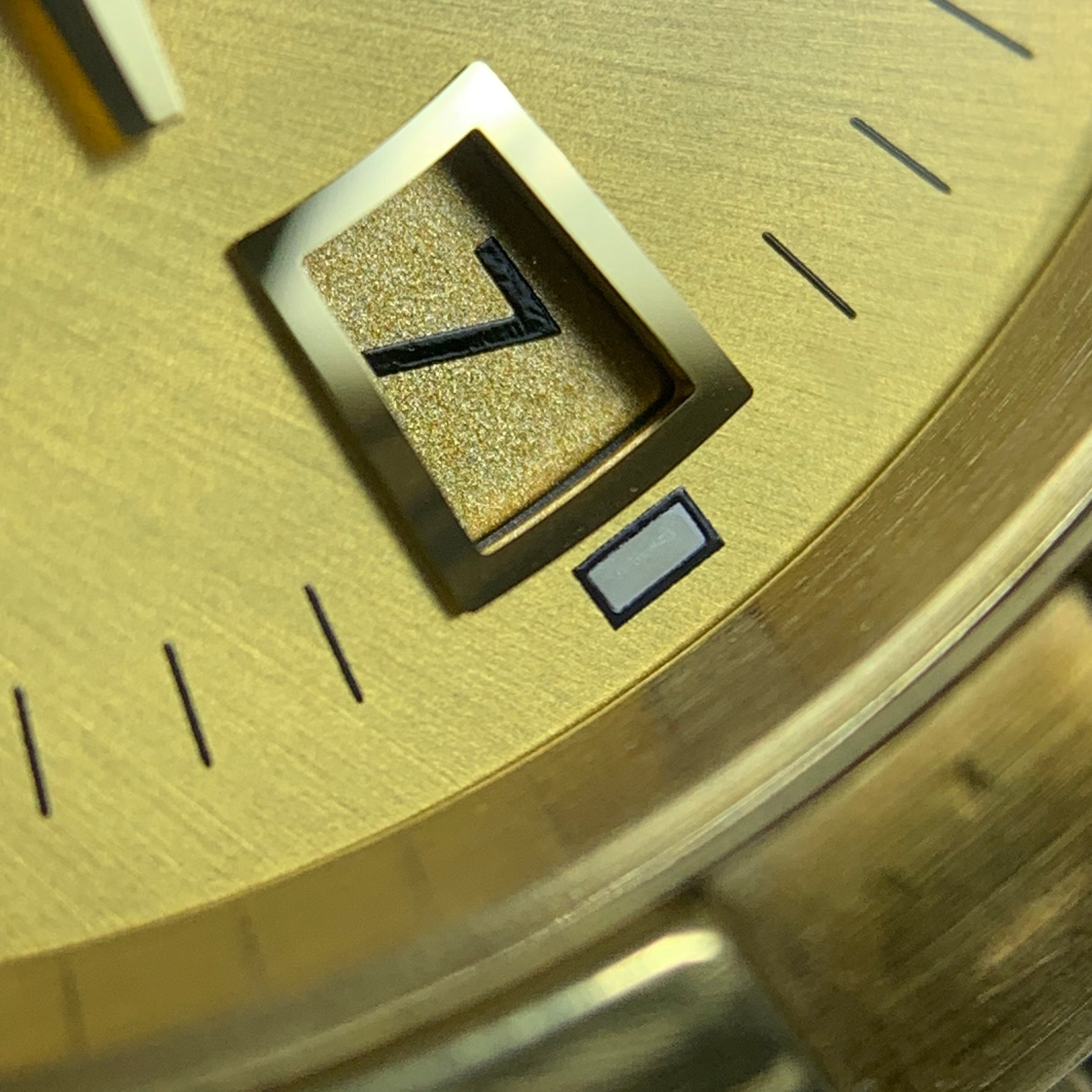 Omega Constellation Series 35 123.20.35.20.08.001