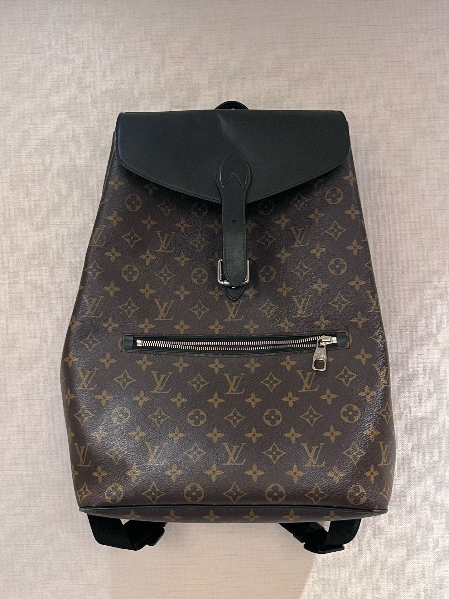Louis Vuitton M40637