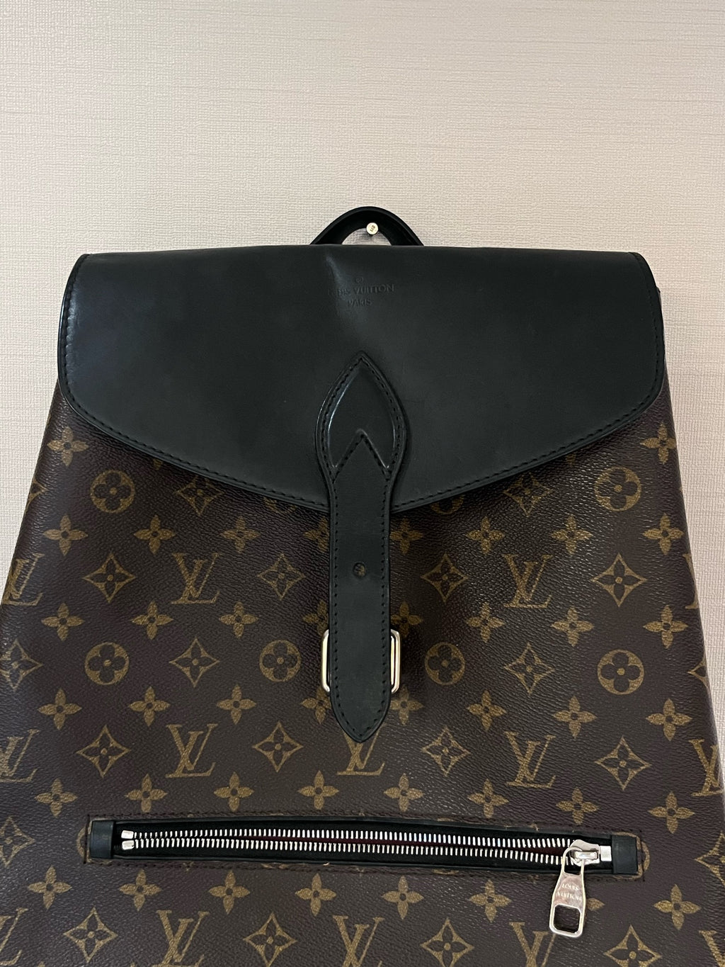 Louis Vuitton M40637