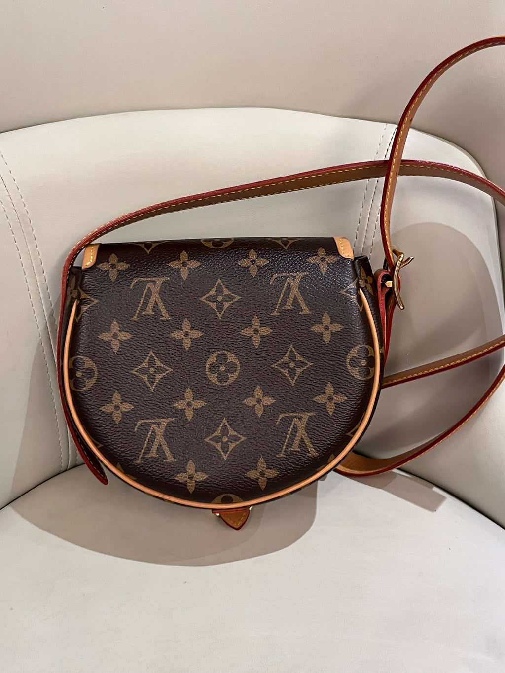 Louis Vuitton M44860