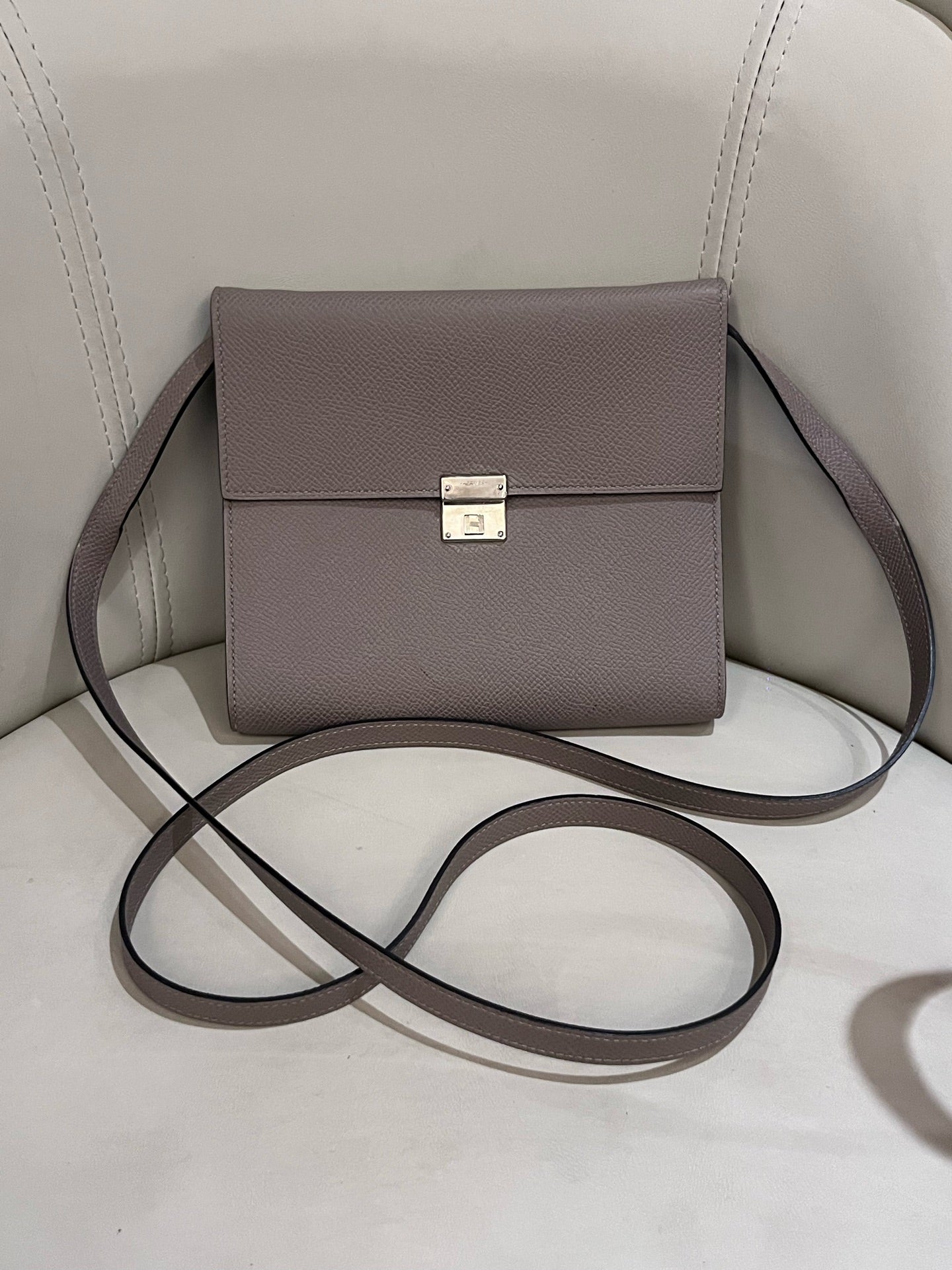 Hermes 916051