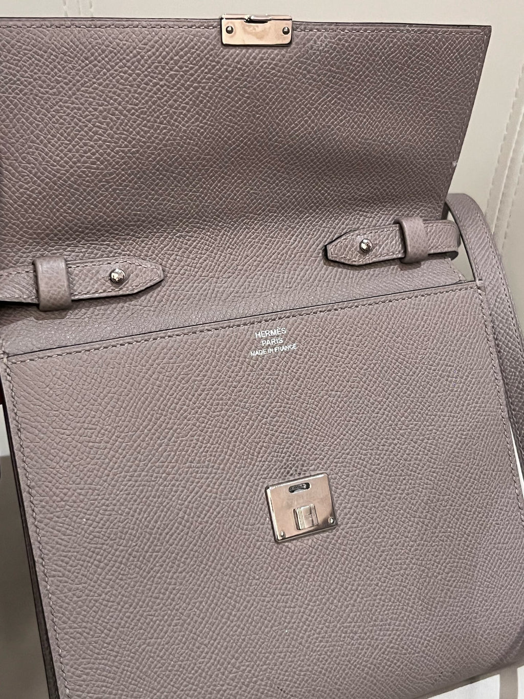 Hermes 916051