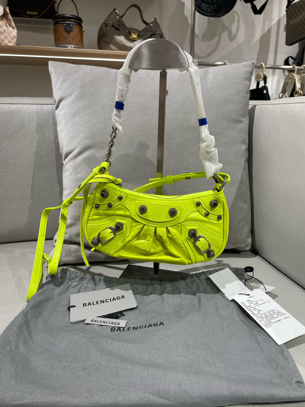 Balenciaga LE CAGOLE Yellow 6958141VGUY7206