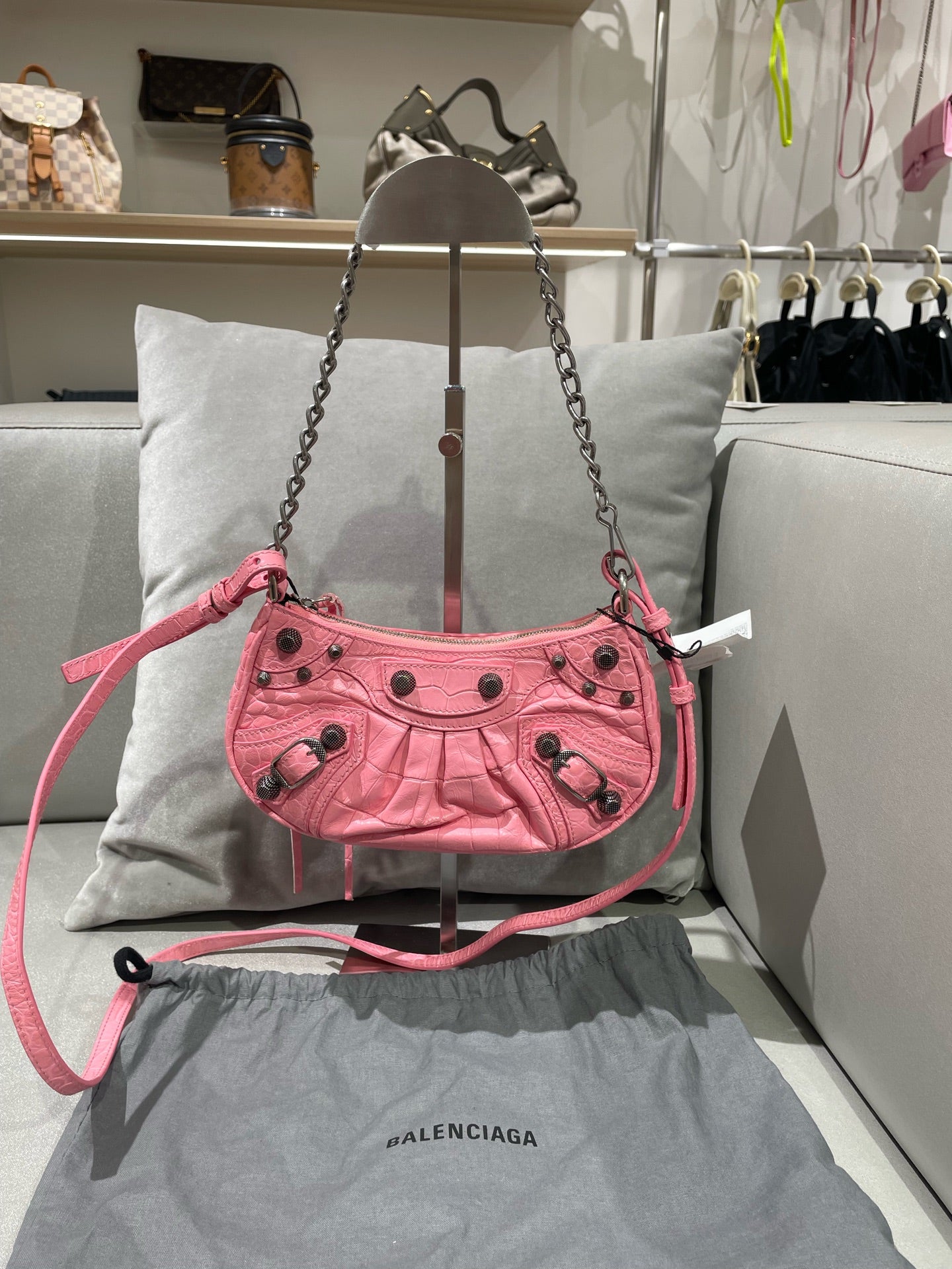 Balenciaga LE Pink 69581423EBY5812