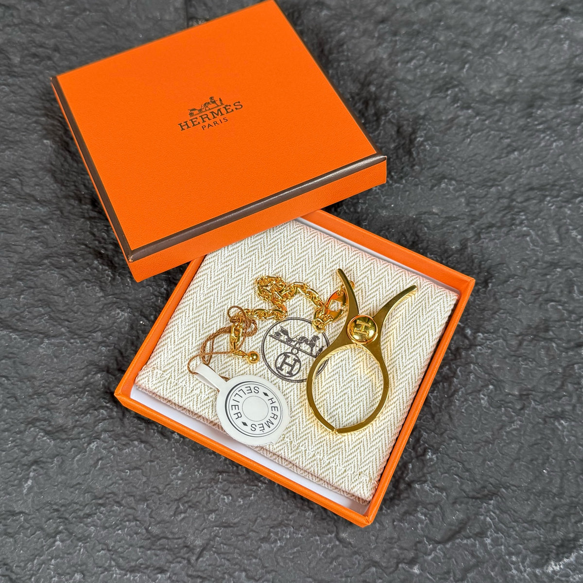 Hermes Gold Gloves