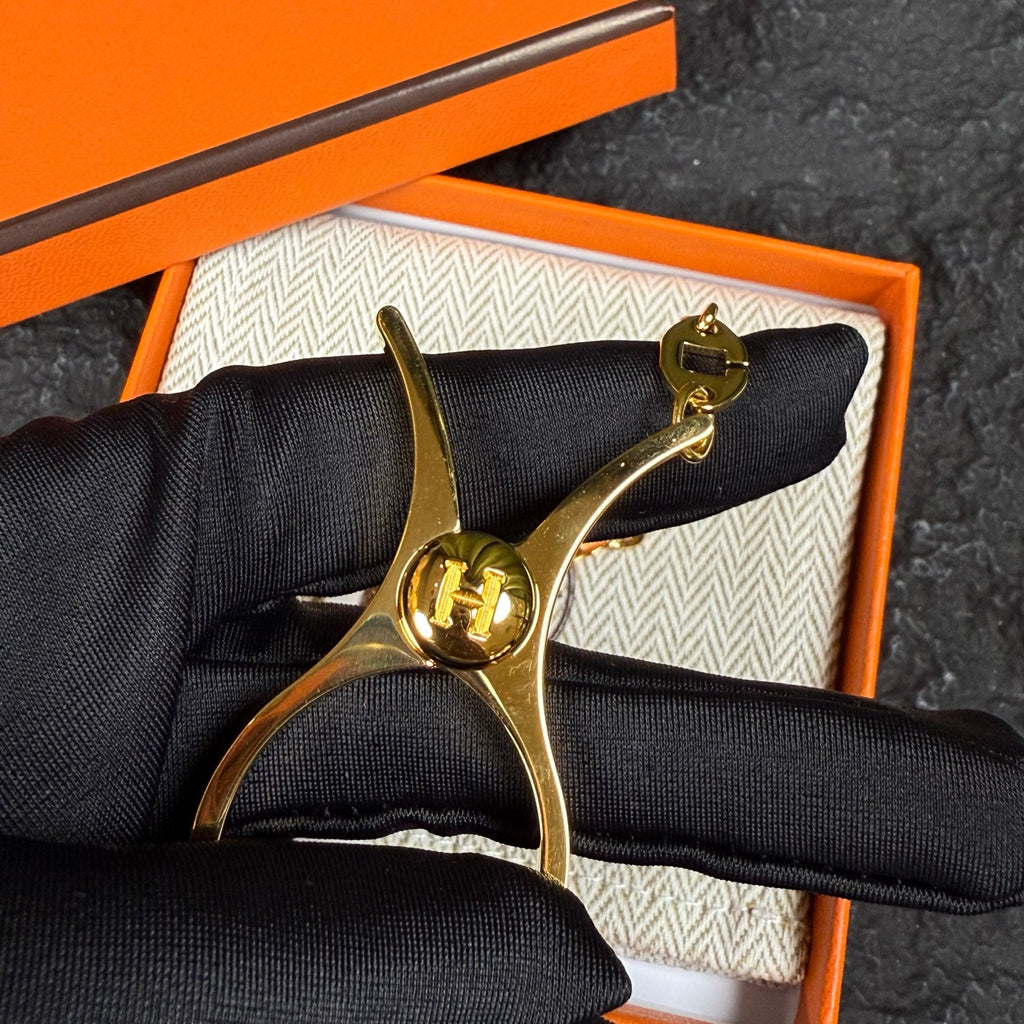 Hermes Gold Gloves