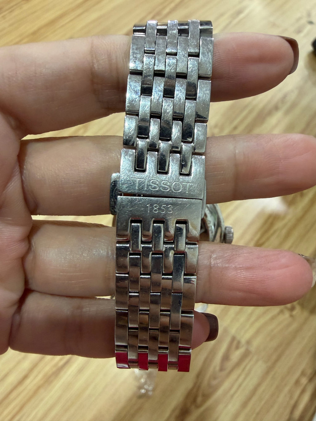 Tissot Classic Automatic (self-winding) watch 39.3 millimeters T006.407.11.033.00