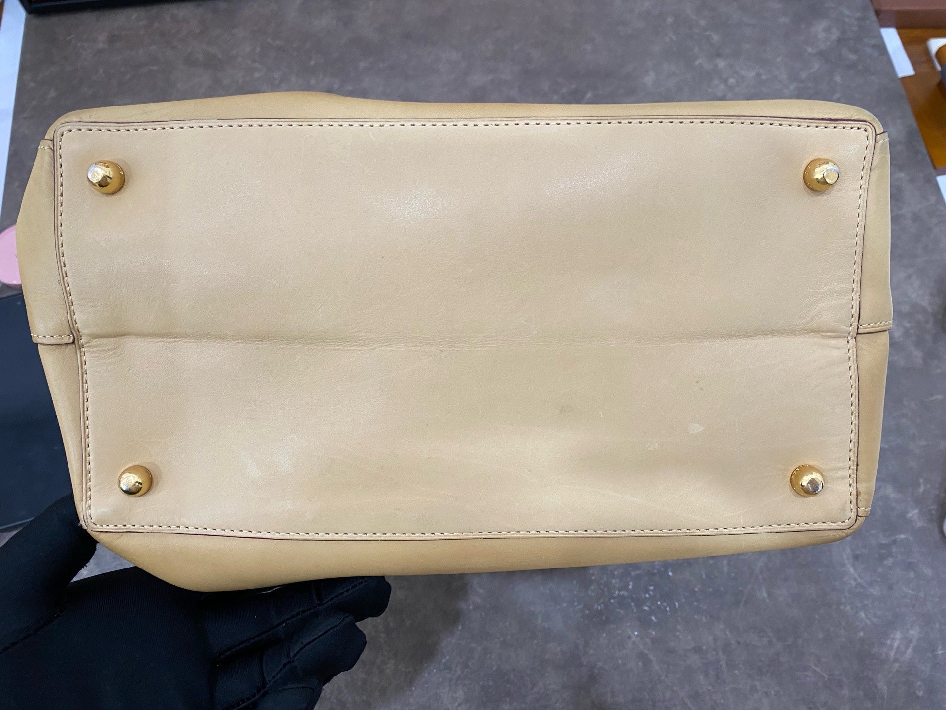 Loewe Yellow