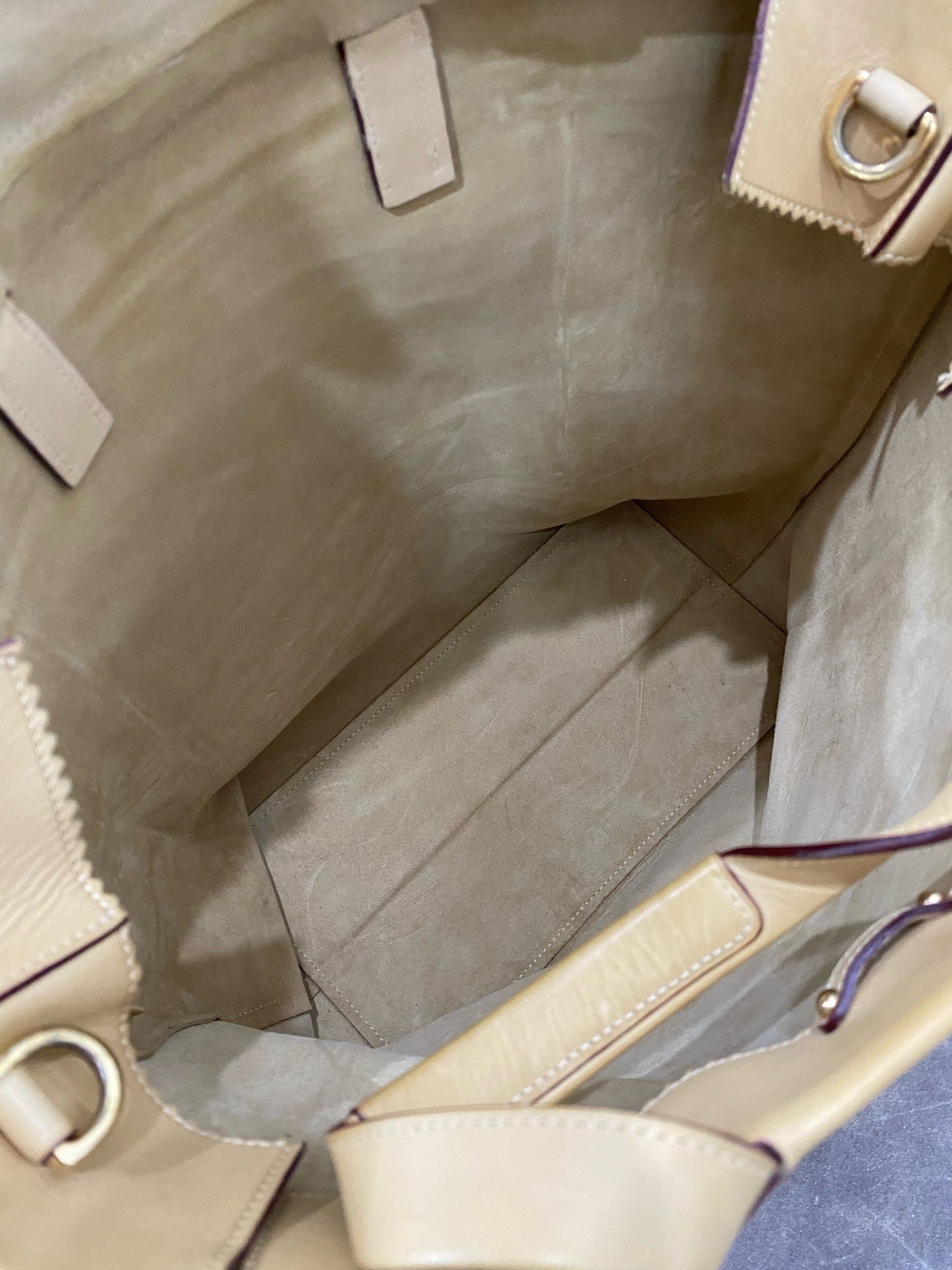 Loewe Yellow