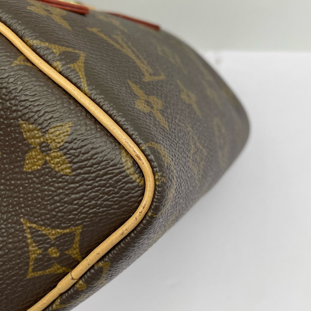 Louis Vuitton Crossbody
