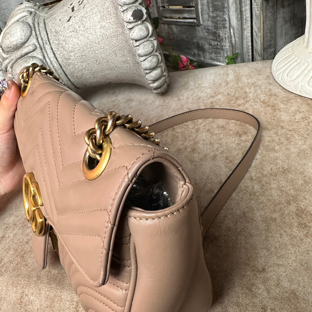 Gucci GG Marmont Collection 443497 DTDIT 5729