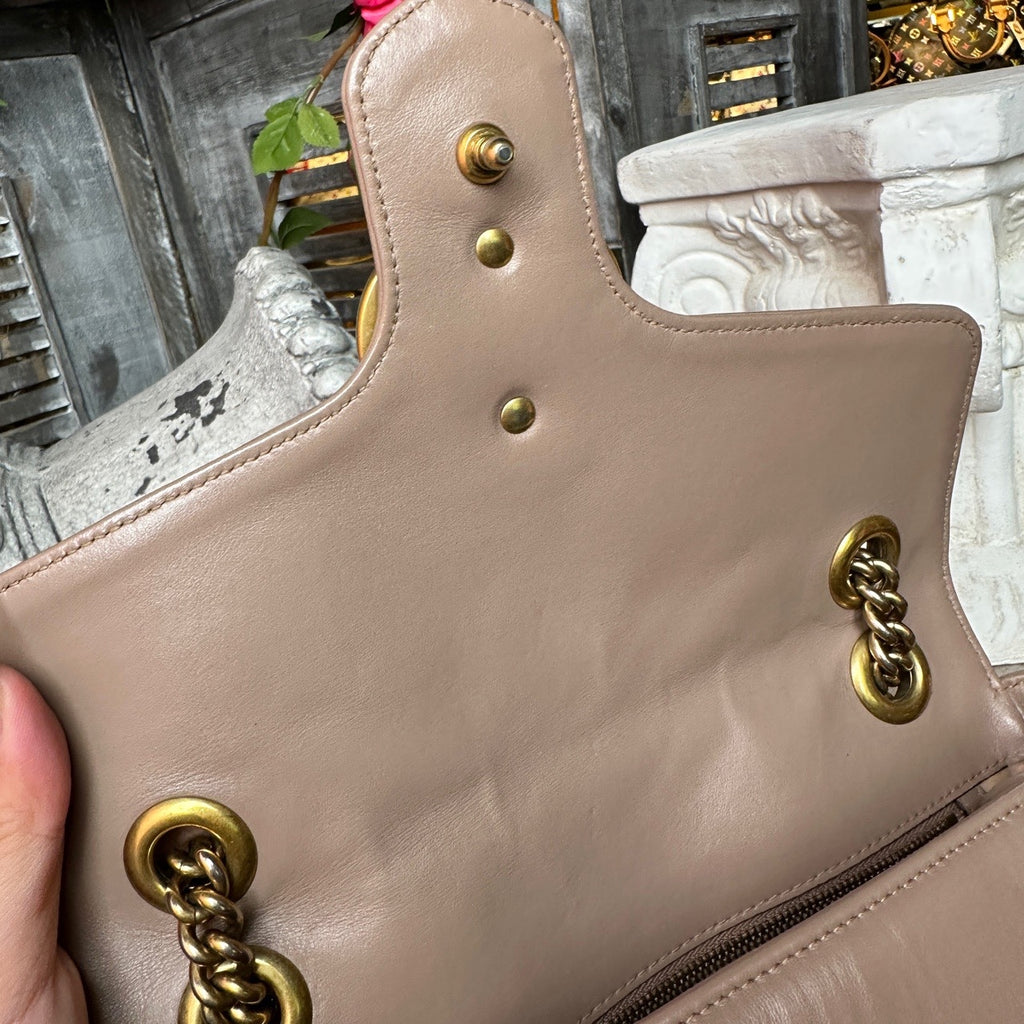 Gucci GG Marmont Collection 443497 DTDIT 5729