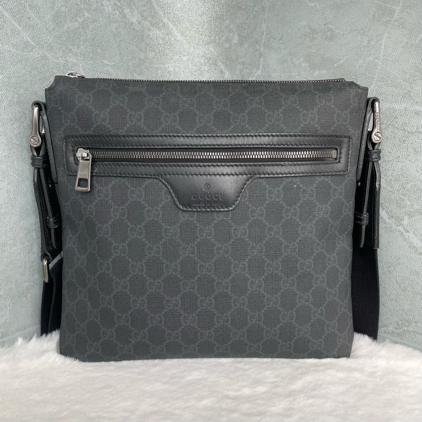 Gucci Faux leather
