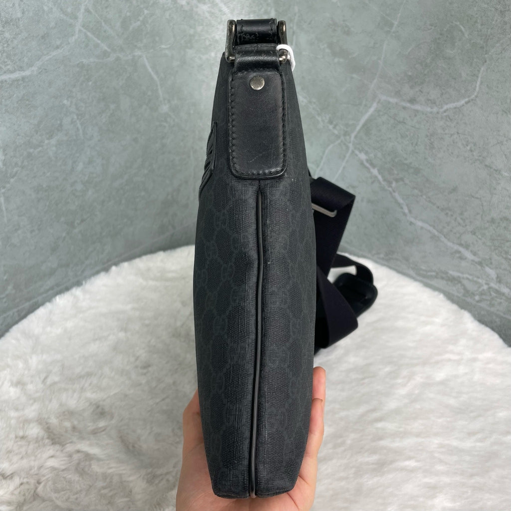 Gucci Faux leather