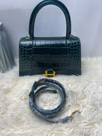 Balenciaga 18.8 cm long x 13.0 cm high x 7.9 cm wide 5928331LRGM3011