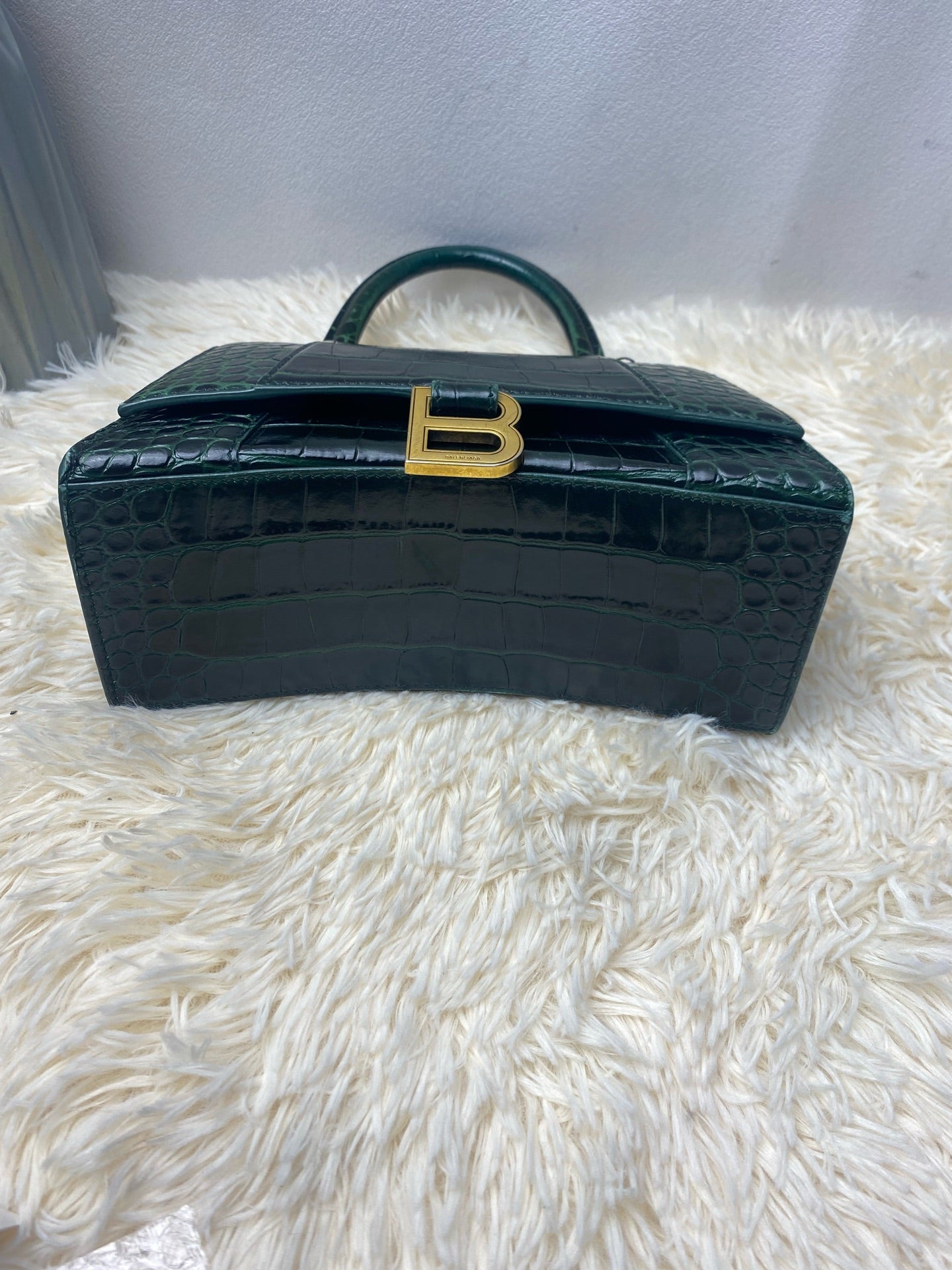 Balenciaga 18.8 cm long x 13.0 cm high x 7.9 cm wide 5928331LRGM3011