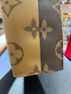 Louis Vuitton M44576
