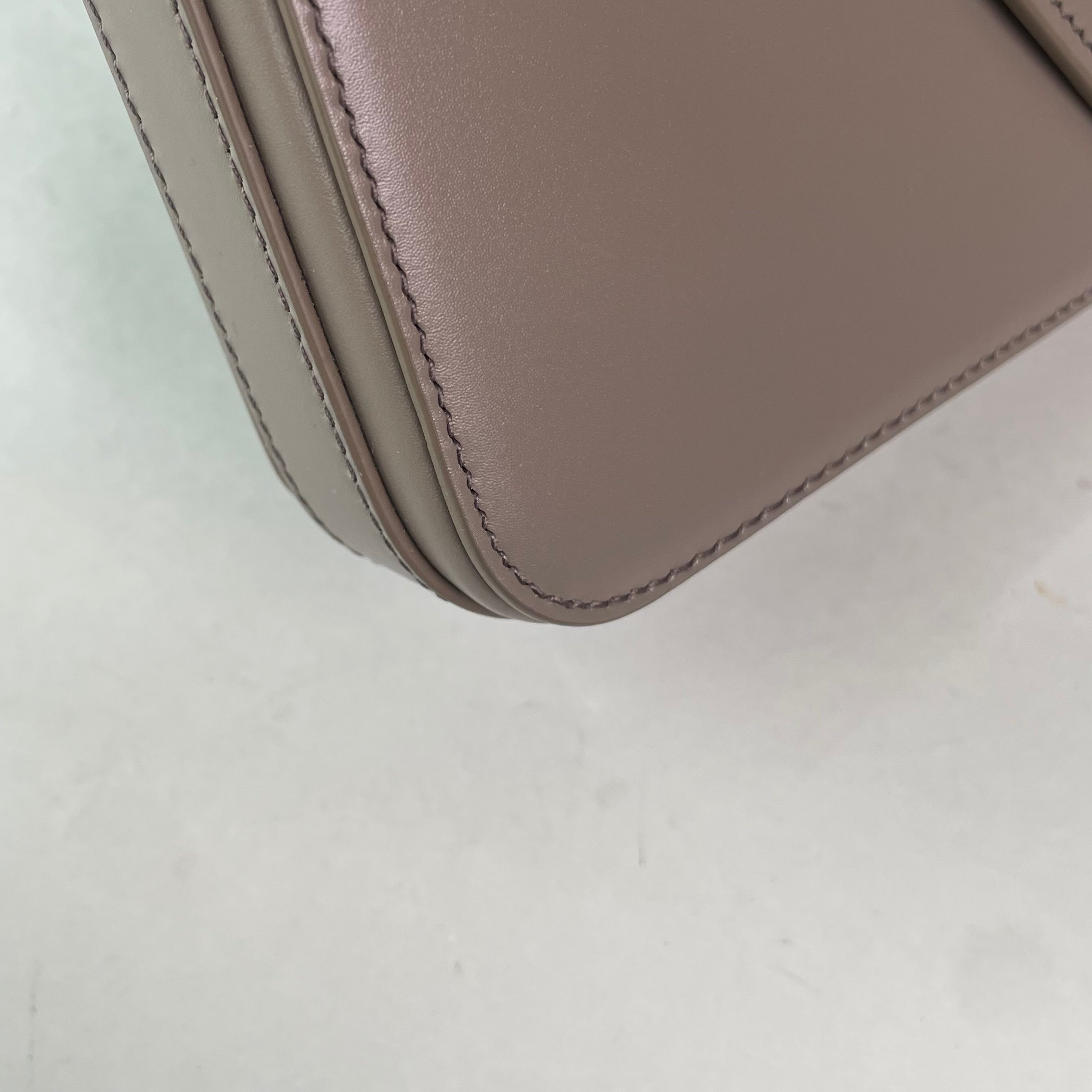 Dior Gray