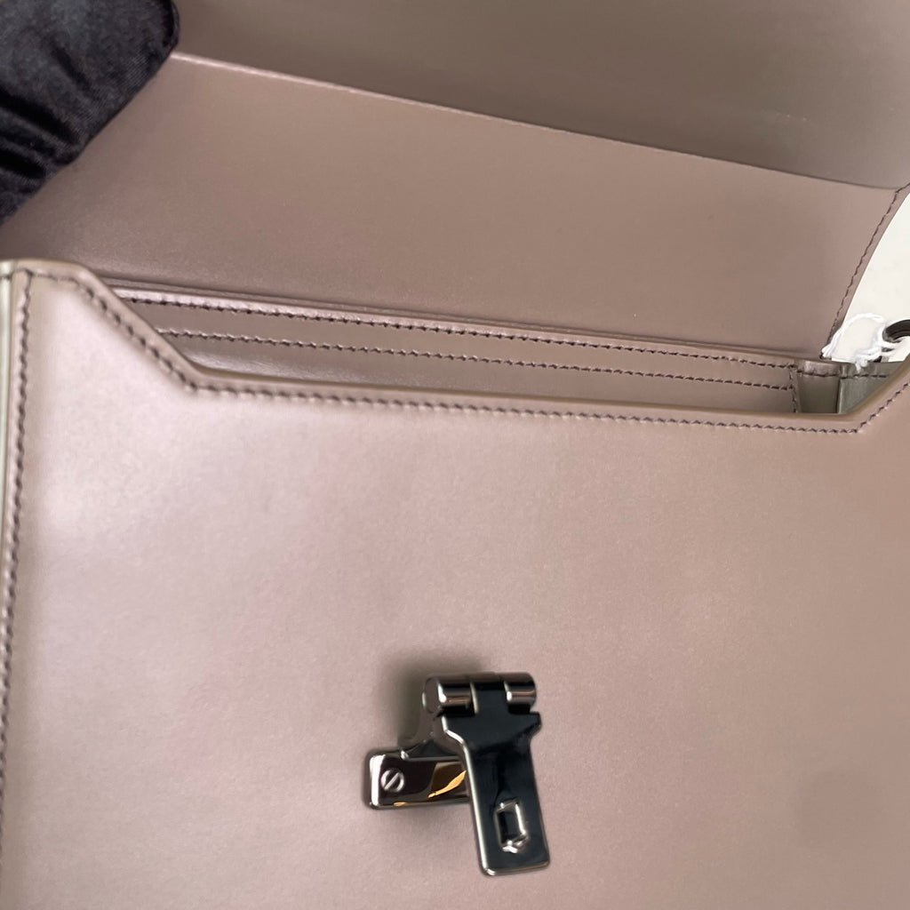 Dior Gray