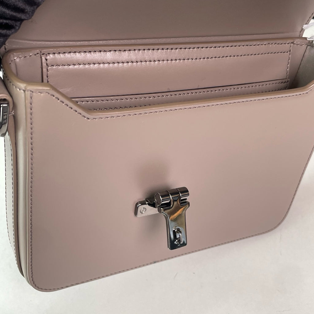Dior Gray