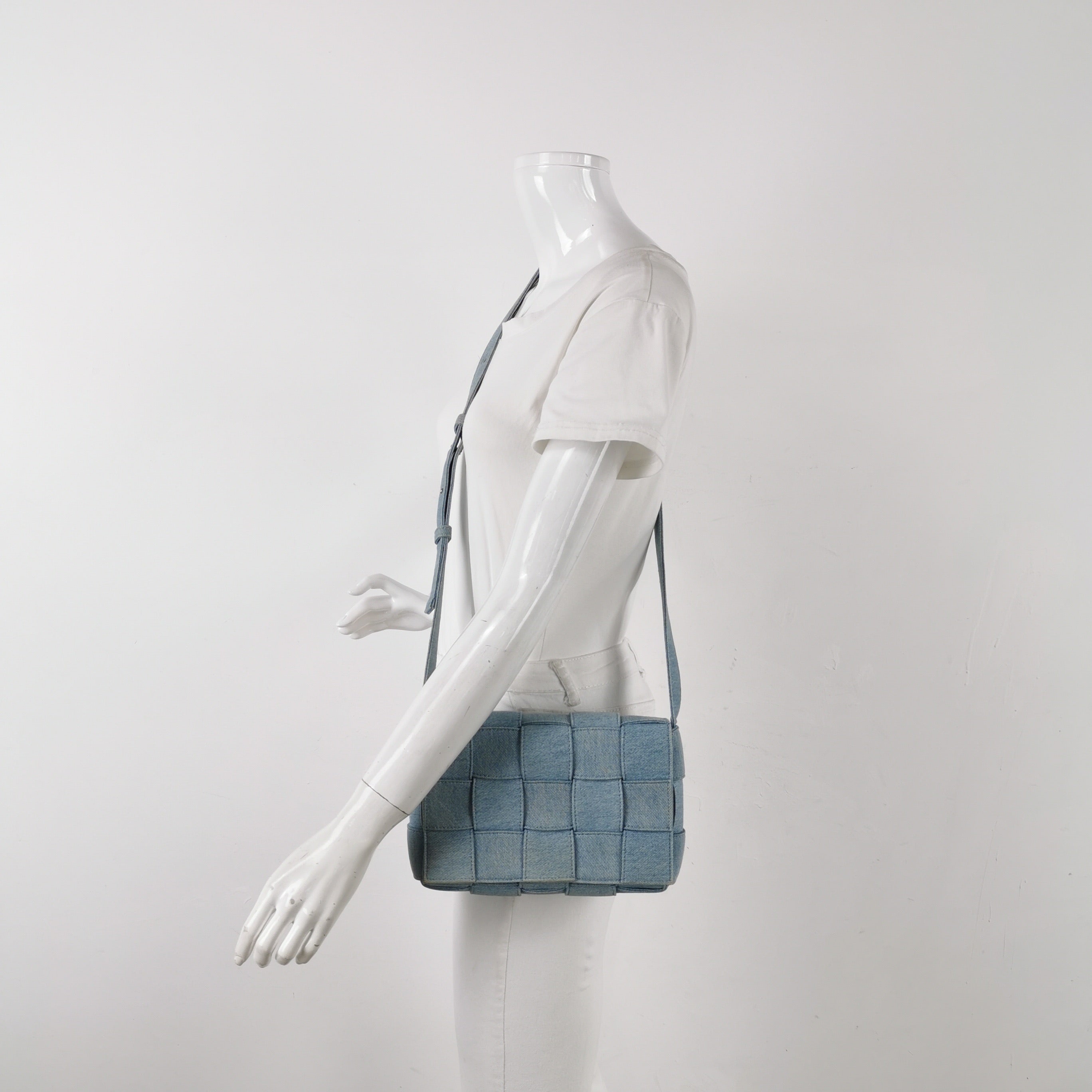Bottega Veneta Denim Crossbody 710188V2A014948