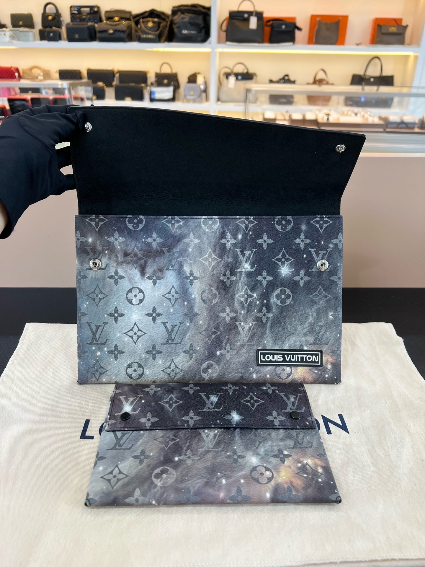Louis Vuitton Clutch