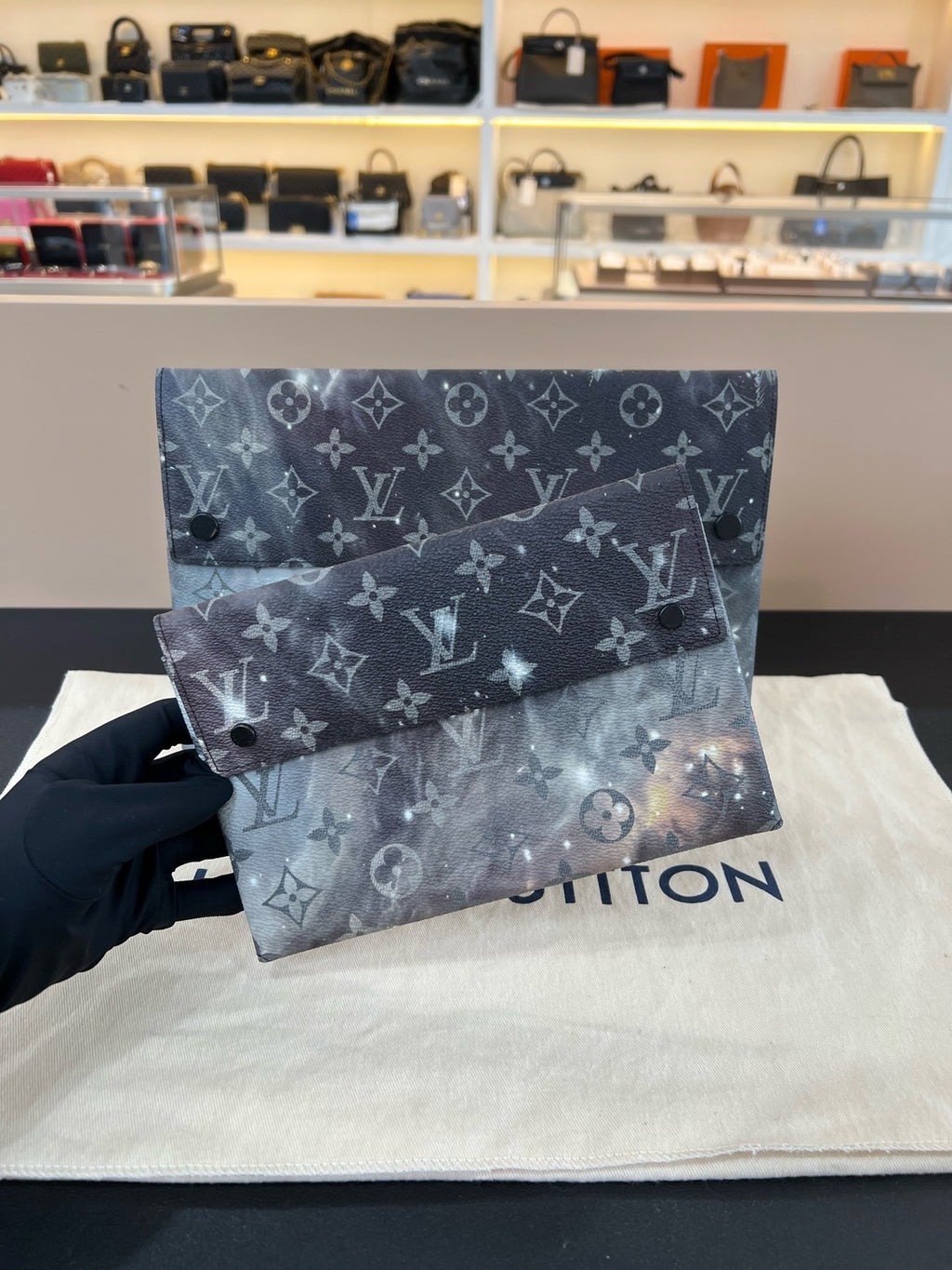 Louis Vuitton Clutch