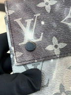 Louis Vuitton Clutch